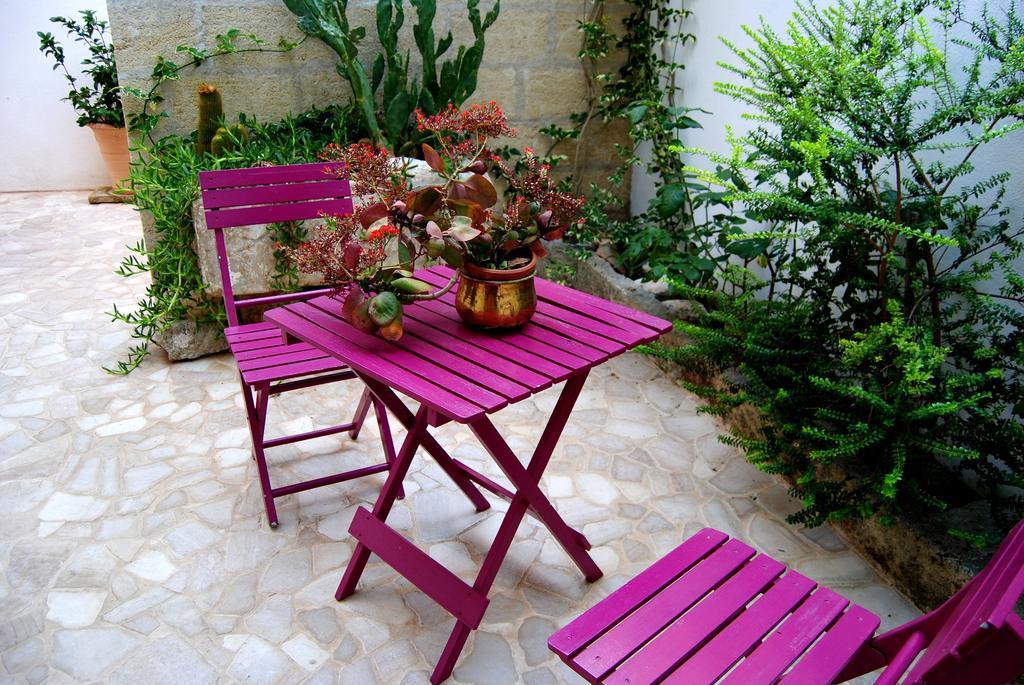 Anticadimora Dei Pepe Bed & Breakfast Salve Exterior foto